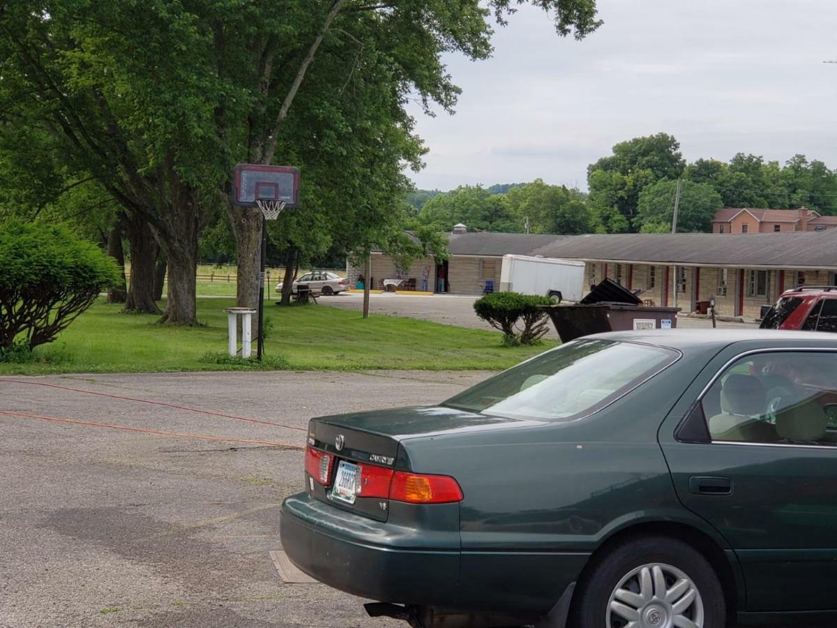 Mound Haven Motel Brookville Esterno foto